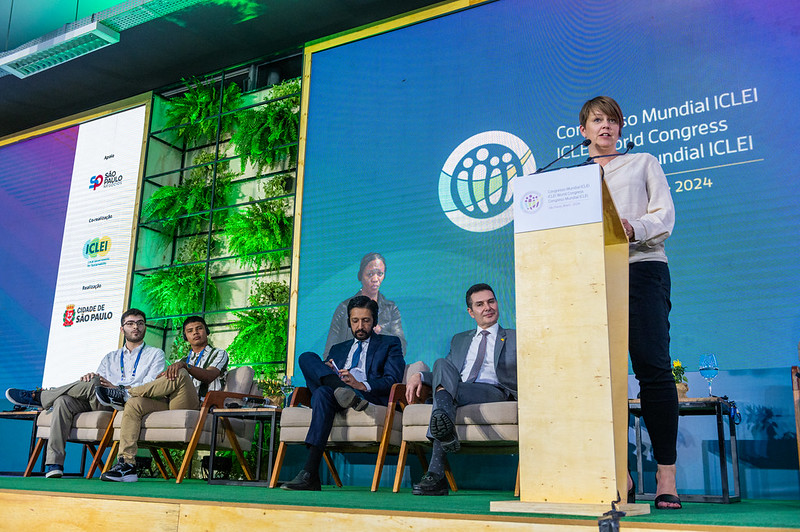 ICLEI President Mayor Jammeh speaks at the podium at the ICLEI World Congress Opening Ceremony